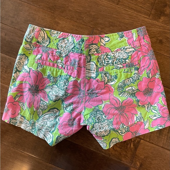 THREE Pairs of Size 00 Lilly Pulitzer Shorts - Picture 13 of 15